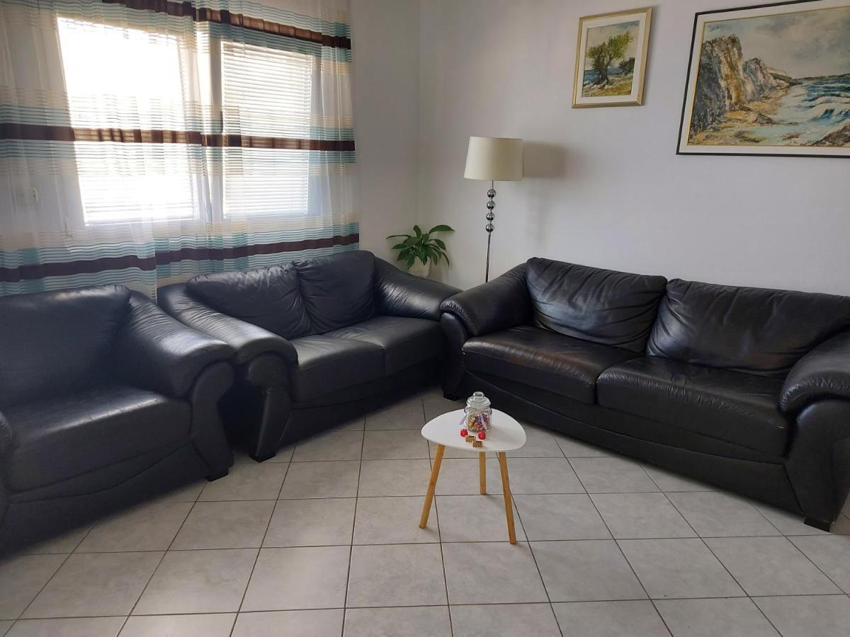 Lara & Vito Apartman Metajna Kültér fotó