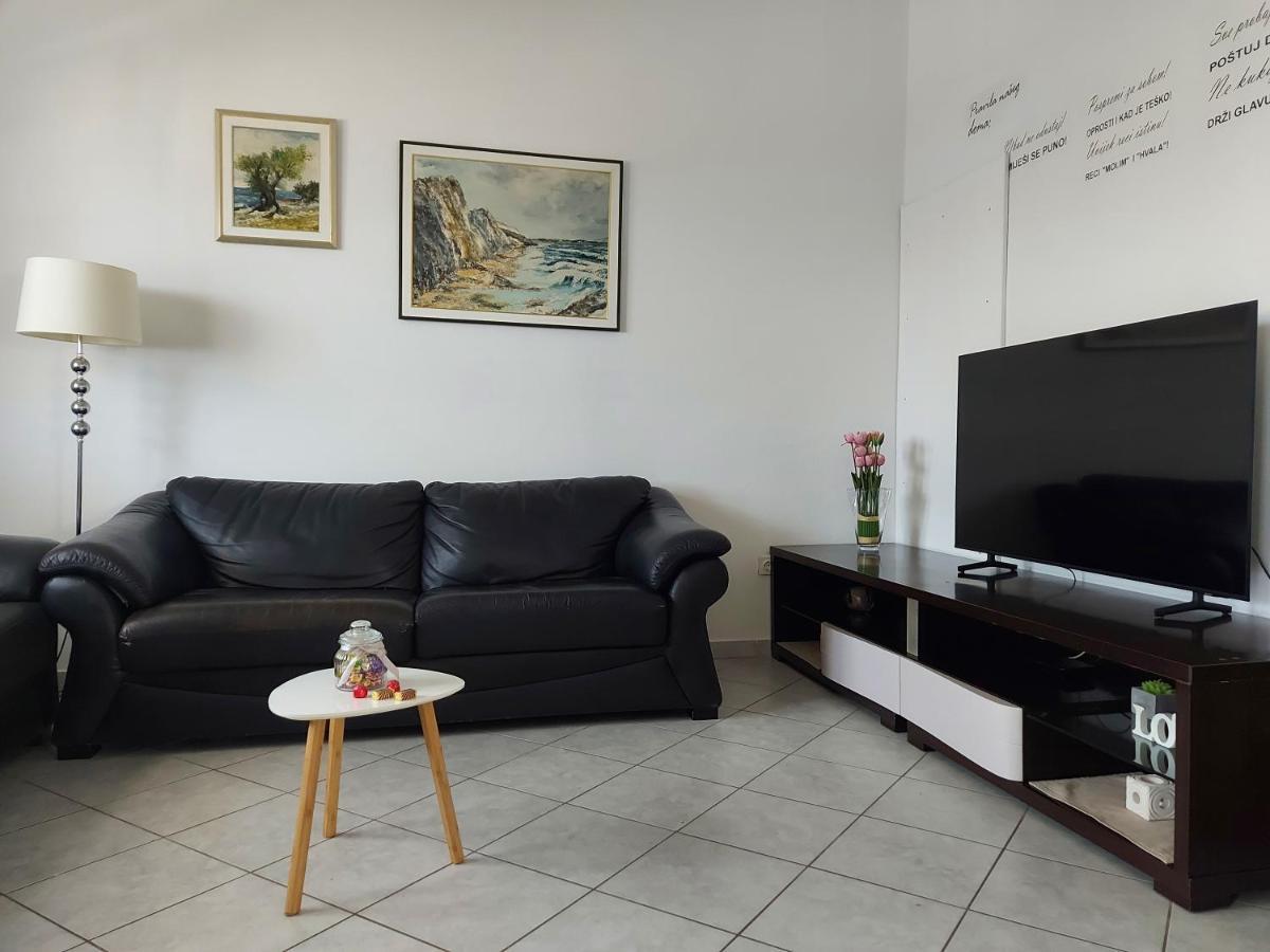 Lara & Vito Apartman Metajna Kültér fotó